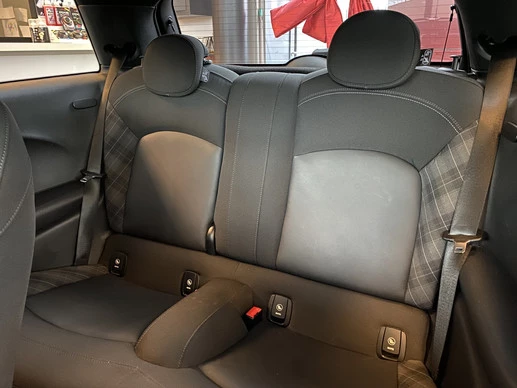 MINI Cooper - Afbeelding 23 van 30