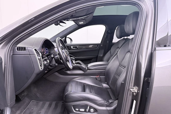 Porsche Cayenne - Afbeelding 10 van 30