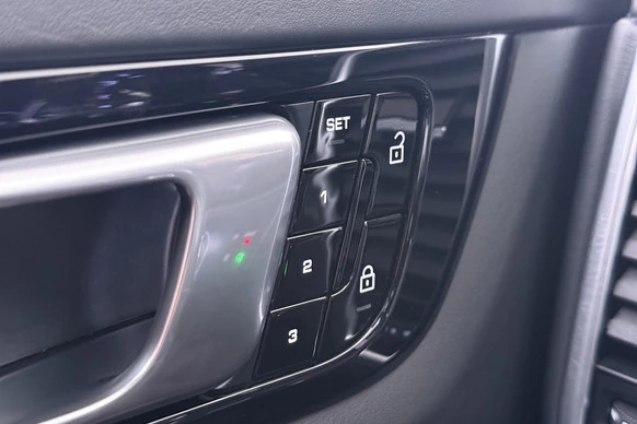 Porsche Cayenne - Afbeelding 26 van 30