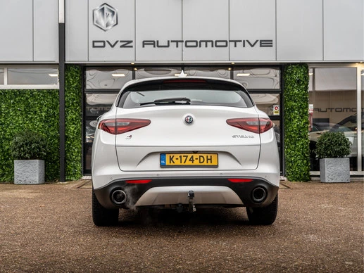 Alfa Romeo Stelvio - Afbeelding 8 van 30