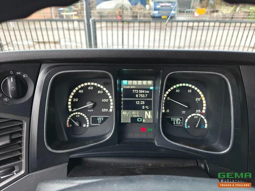 Mercedes-Benz Actros - Afbeelding 14 van 24
