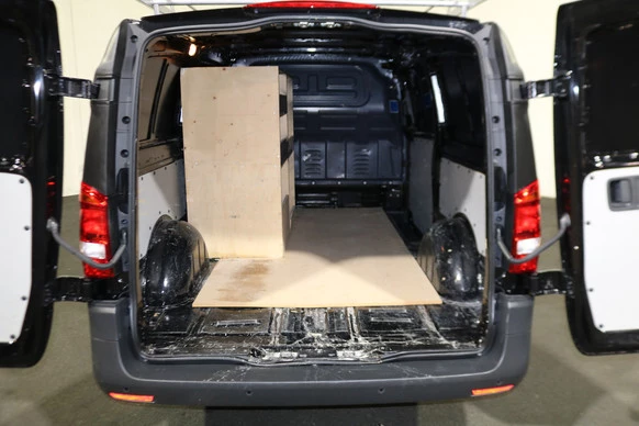 Mercedes-Benz eVito - Afbeelding 14 van 30