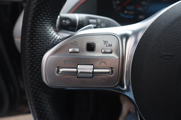 Mercedes-Benz EQC - Afbeelding 18 van 30