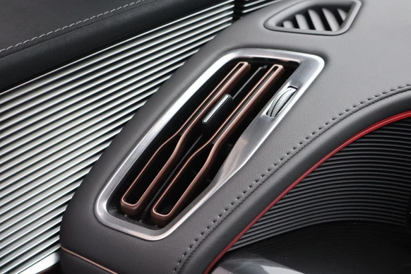 Mercedes-Benz EQC - Afbeelding 24 van 30