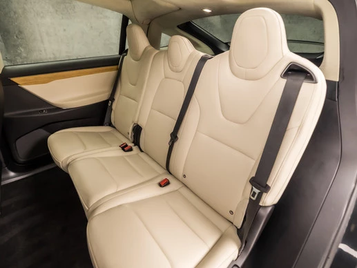 Tesla Model X - Afbeelding 15 van 30