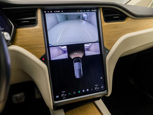 Tesla Model X - Afbeelding 18 van 30