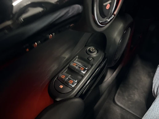 MINI Cooper - Afbeelding 28 van 30