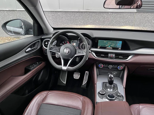 Alfa Romeo Stelvio - Afbeelding 2 van 30