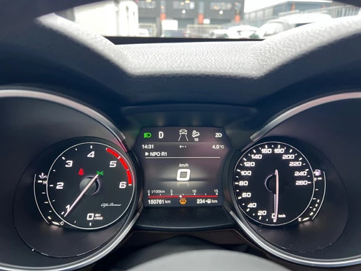 Alfa Romeo Stelvio - Afbeelding 9 van 30