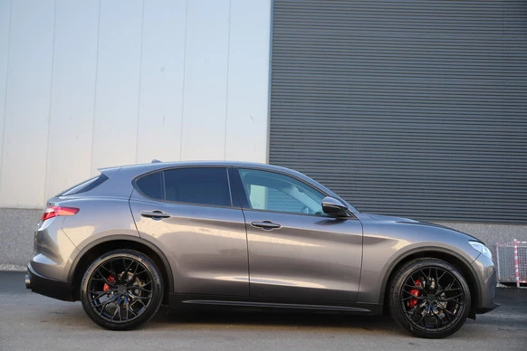 Alfa Romeo Stelvio - Afbeelding 8 van 30