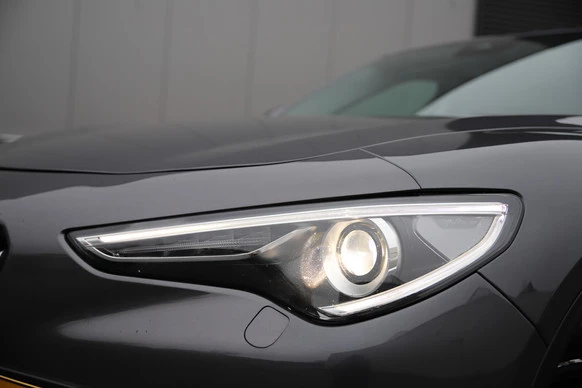 Alfa Romeo Stelvio - Afbeelding 13 van 30