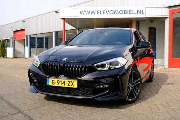 BMW 1 Serie - Afbeelding 1 van 30