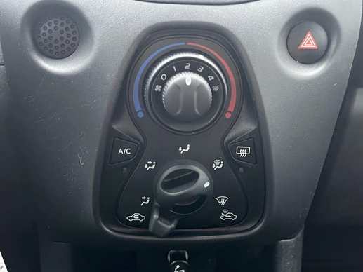 Toyota Aygo - Afbeelding 26 van 30