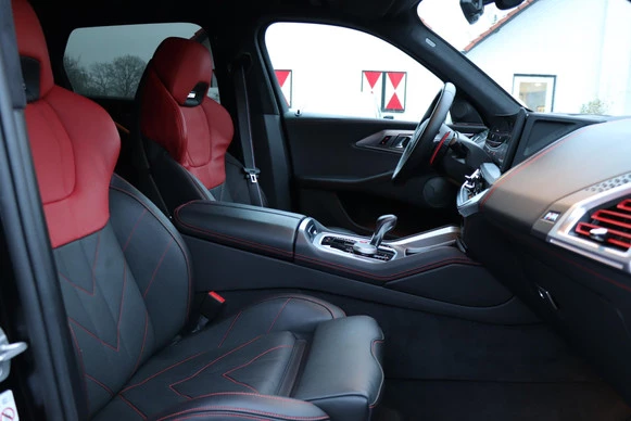 BMW XM - Afbeelding 13 van 30