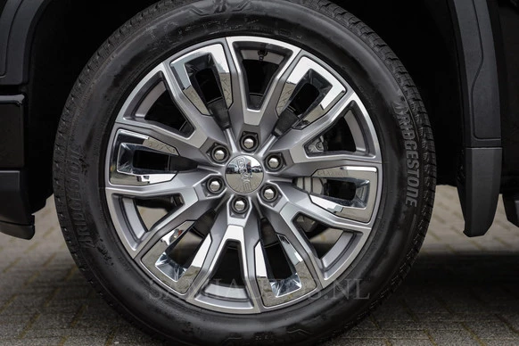 GMC Sierra - Afbeelding 17 van 30