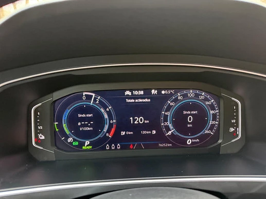 Volkswagen Tiguan - Afbeelding 18 van 27