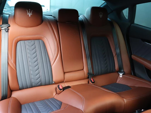 Maserati Quattroporte - Afbeelding 16 van 30