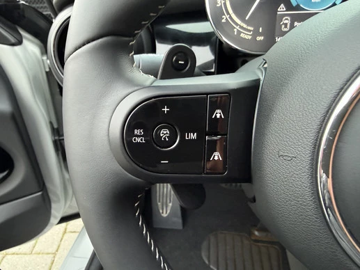 MINI Cooper S Cabrio - Afbeelding 14 van 30