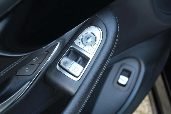 Mercedes-Benz C-Klasse - Afbeelding 13 van 22