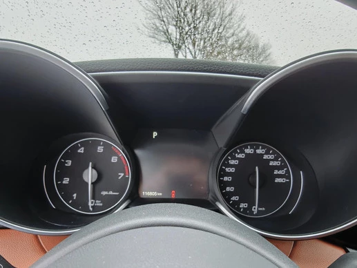 Alfa Romeo Giulia - Afbeelding 11 van 20