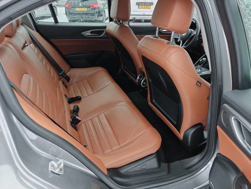 Alfa Romeo Giulia - Afbeelding 14 van 20