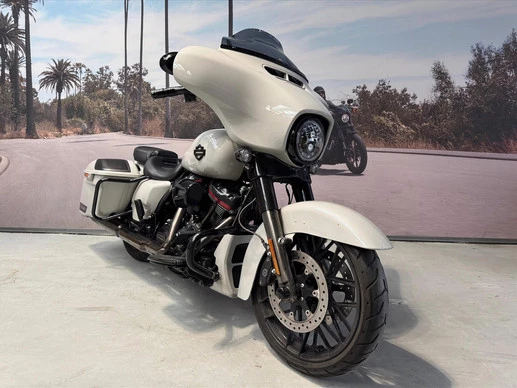 Harley-Davidson Street Glide - Afbeelding 3 van 10