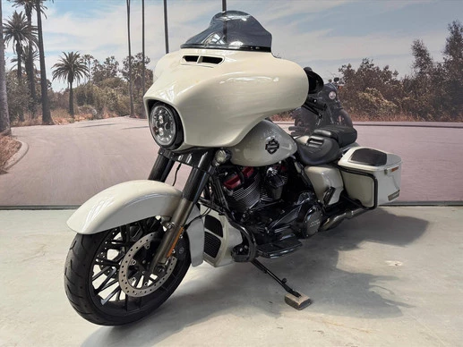 Harley-Davidson Street Glide - Afbeelding 4 van 10