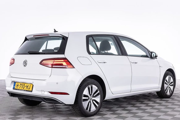 Volkswagen e-Golf - Afbeelding 27 van 30