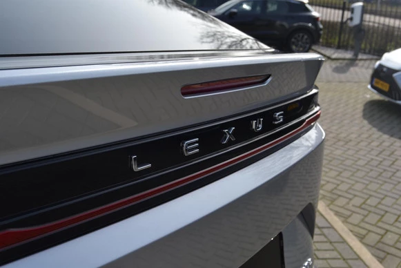 Lexus RZ - Afbeelding 11 van 30