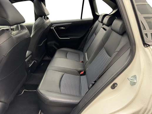 Toyota RAV4 - Afbeelding 13 van 30