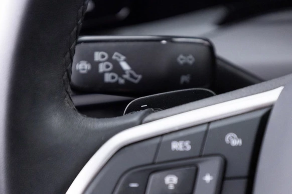 Volkswagen Golf - Afbeelding 25 van 30