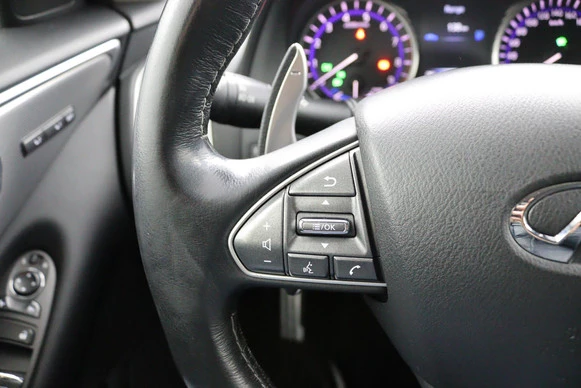 Infiniti Q - Afbeelding 16 van 30