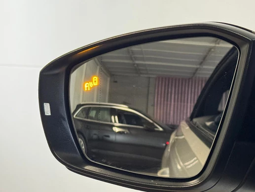 Volkswagen T-Roc - Afbeelding 18 van 30