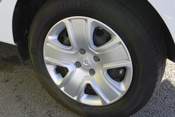 Dacia Sandero - Afbeelding 10 van 29