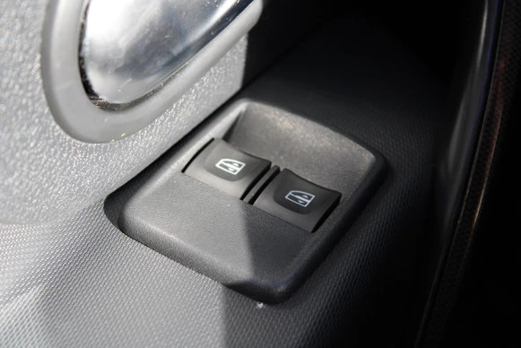 Dacia Sandero - Afbeelding 14 van 29