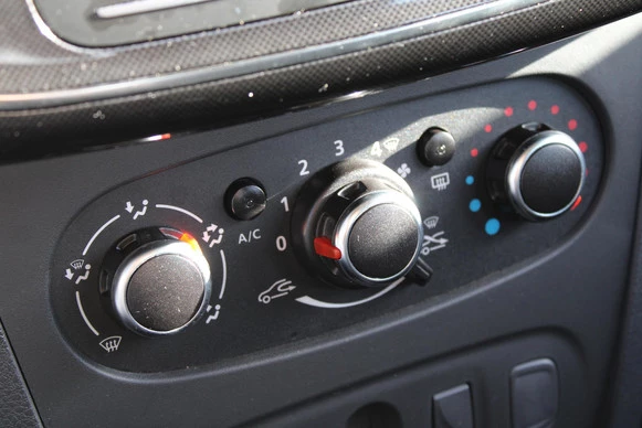 Dacia Sandero - Afbeelding 19 van 29