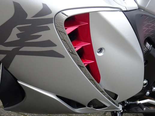 Suzuki GSX - Afbeelding 15 van 17