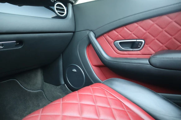 Bentley Continental GT - Afbeelding 15 van 29