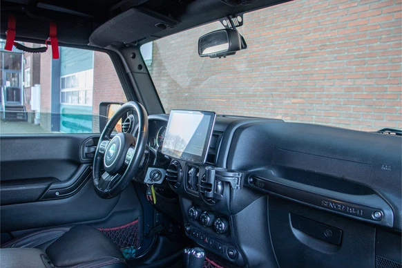 Jeep Wrangler - Afbeelding 24 van 30