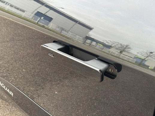 Jaguar I-PACE - Afbeelding 18 van 30