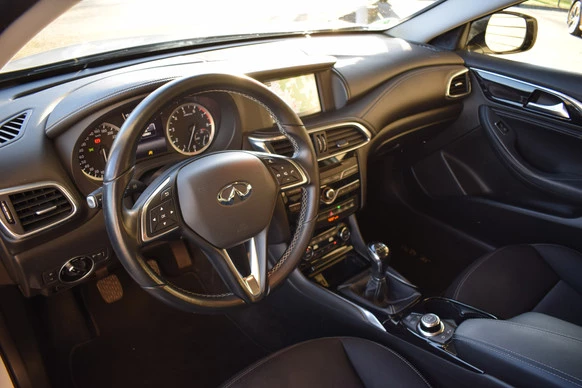 Infiniti Q - Afbeelding 7 van 30