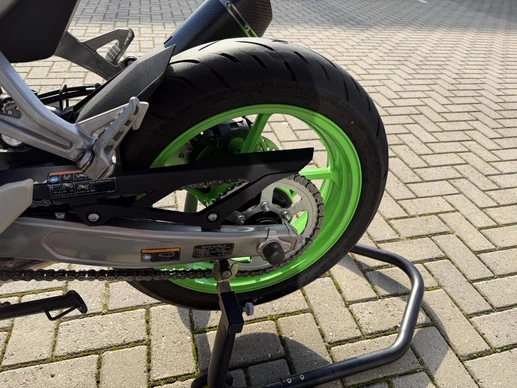 Kawasaki Ninja ZX - Afbeelding 12 van 20