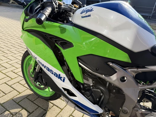 Kawasaki Ninja ZX - Afbeelding 13 van 20