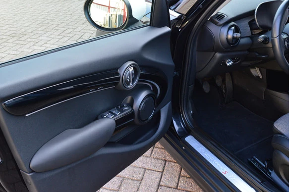 MINI Cooper S - Afbeelding 28 van 30