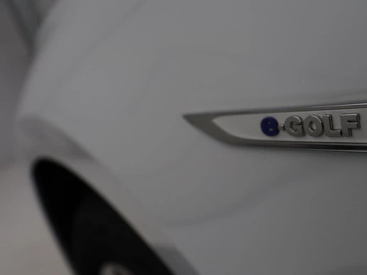 Volkswagen e-Golf - Afbeelding 27 van 30