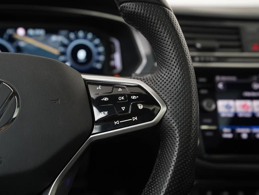 Volkswagen Tiguan - Afbeelding 10 van 30