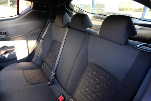 Toyota C-HR - Afbeelding 26 van 30