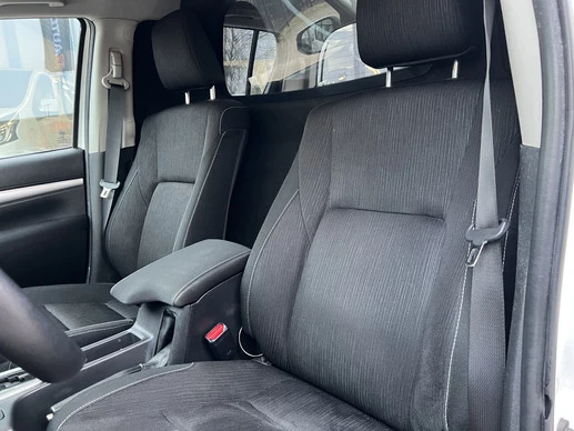 Toyota Hilux - Afbeelding 24 van 30