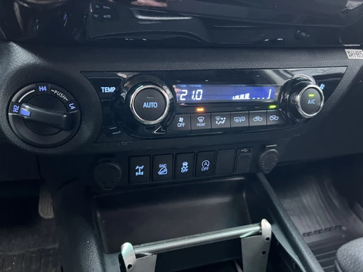 Toyota Hilux - Afbeelding 26 van 30