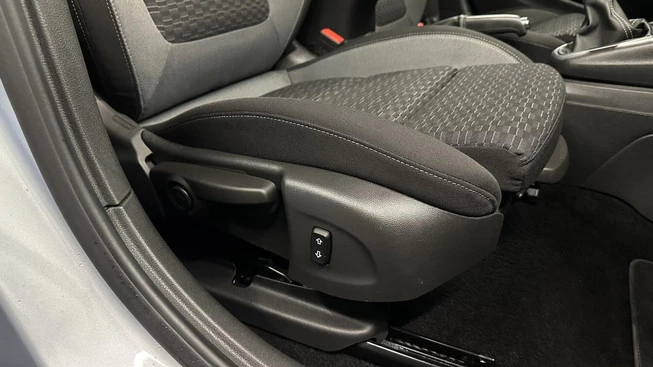 Opel Astra - Afbeelding 19 van 30